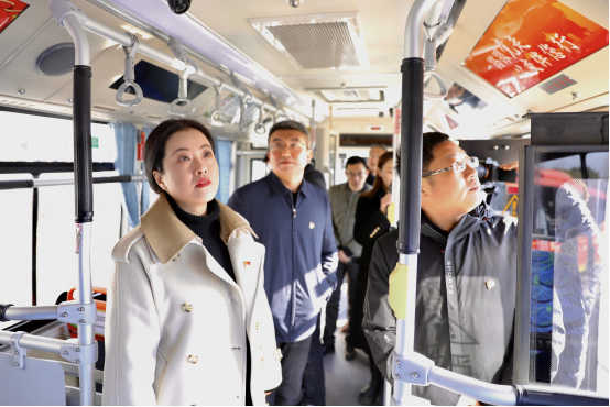 坚持党建引领 奋力争先创优丨市领导调研交通产业Ezpay党建、人才工作