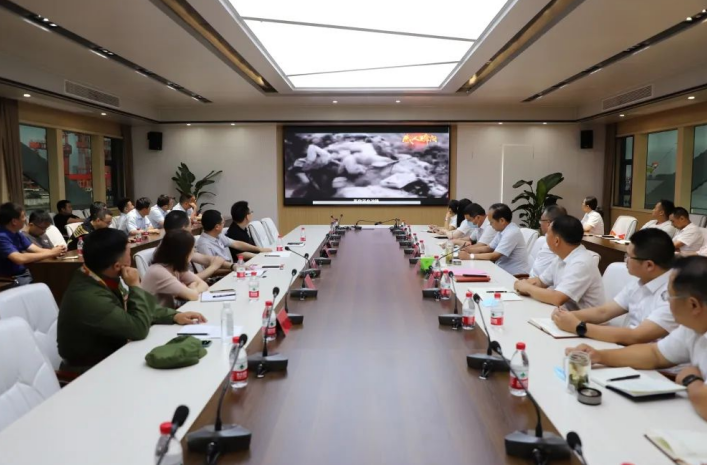 “庆七一，颂党恩”交通产业Ezpay富港板块召开银企共建活动